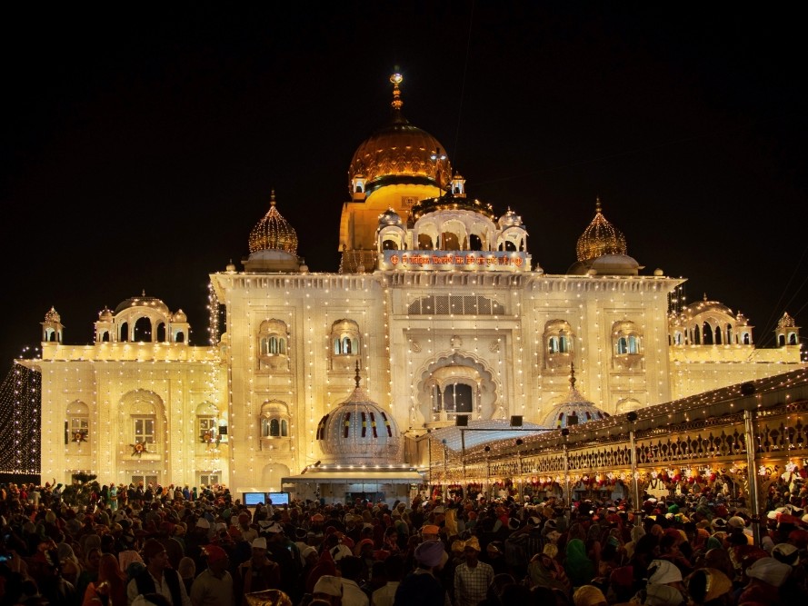 Same day Delhi tour by luxury car