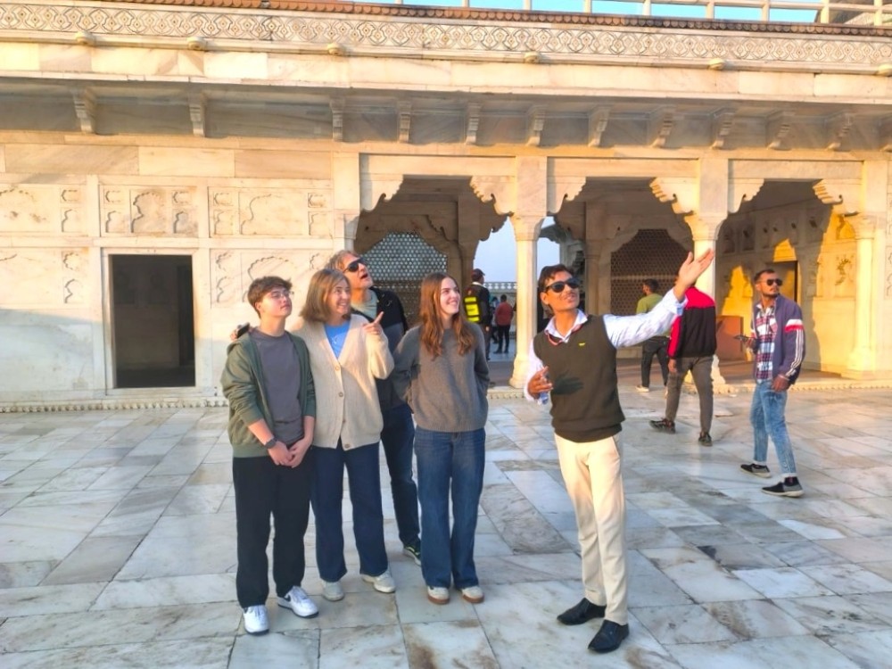 Taj Mahal Same day tour by luxury car